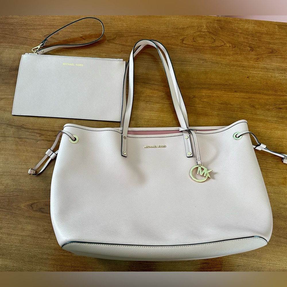Michael Kors Jet Set Travel Drawstring tote with wristlet